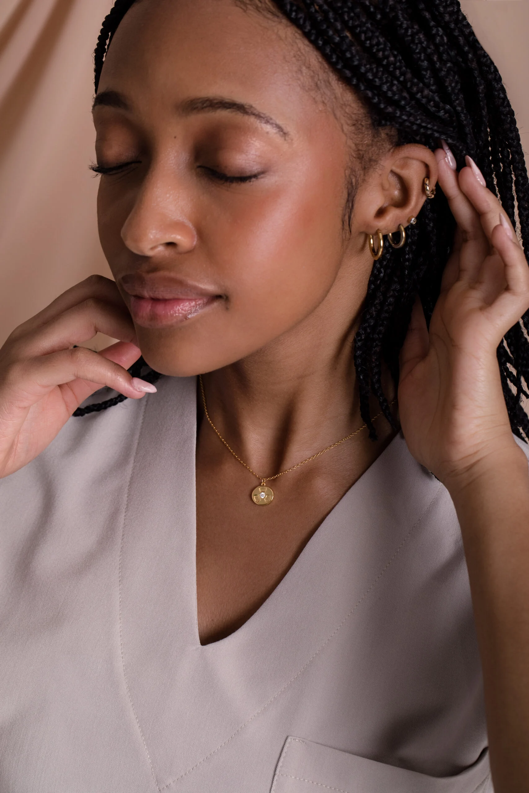 The Gold Radiation Necklace - Image 3